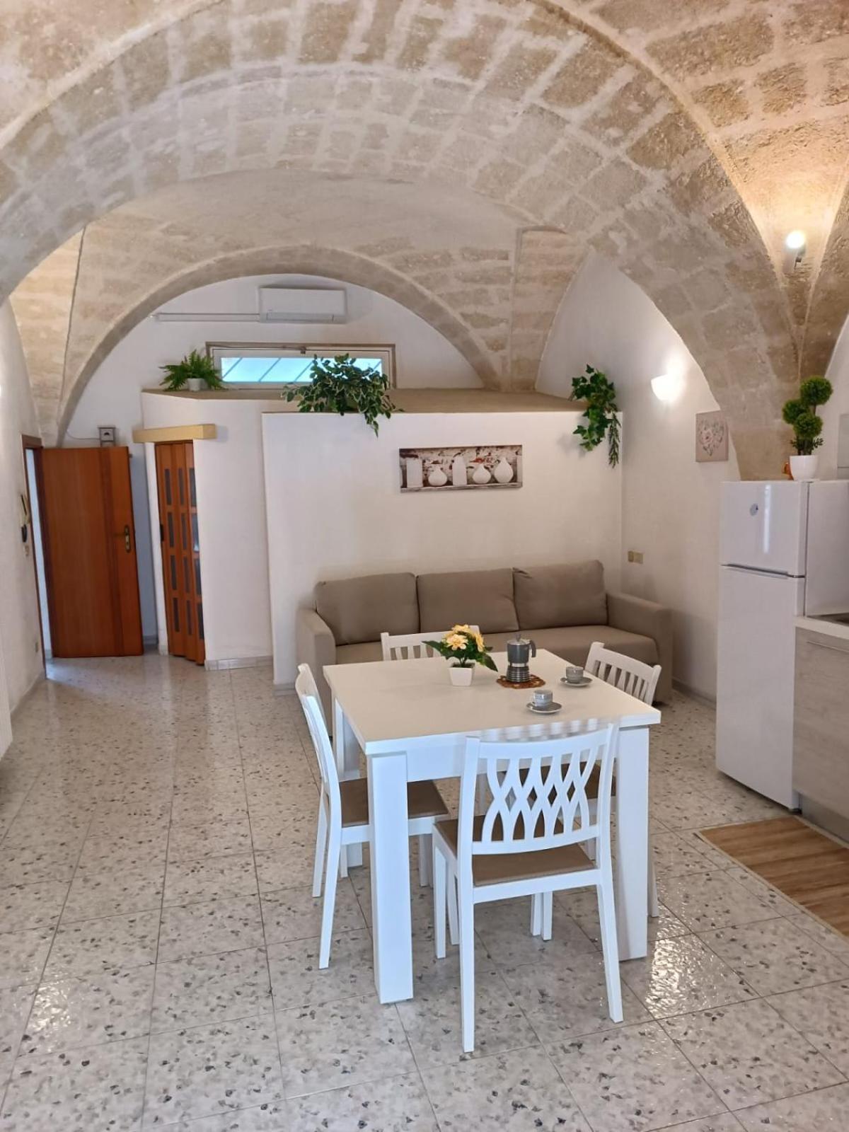 Casa Vacanze Teichos Grottaglie Buitenkant foto